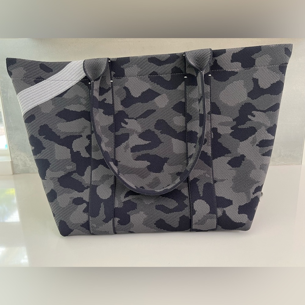 Rothy’s Slate Camo Essential Tote retired